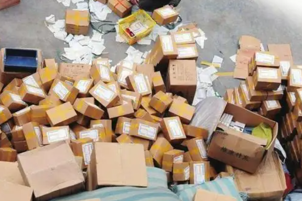 快递物流信息一直不更新是怎么回事啊?_快递鸟