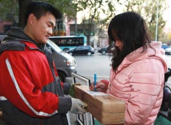 圆通快递是否应该送货上门?_快递鸟