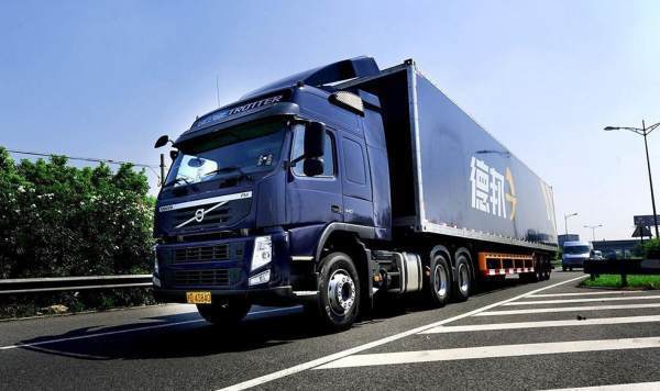 德邦快递可以送货上门吗,还是要自提_快递鸟