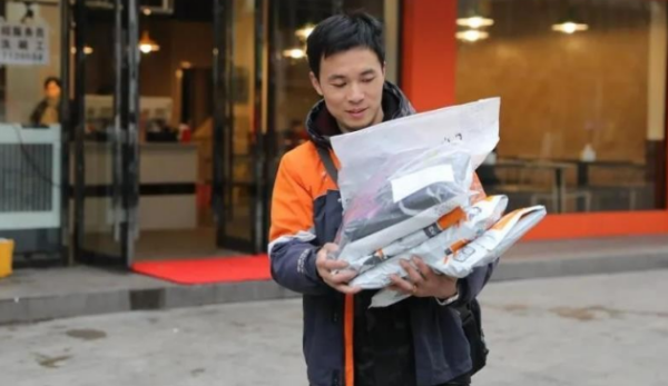 快递上有新冠病毒吗?_快递鸟